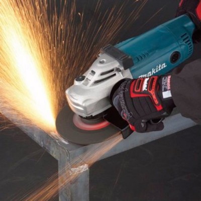 Угловая шлифовальная машина Makita GA 7020 RF
