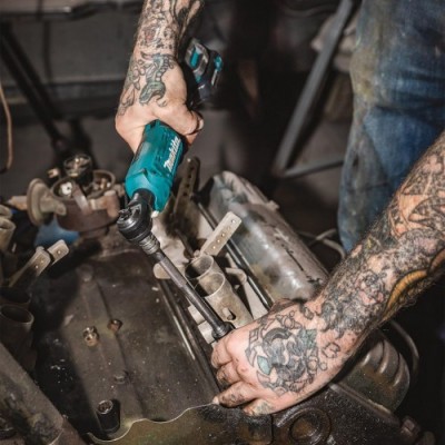 Акумуляторний кутовий гайковерт Makita WR100DZ (Без АКБ и ЗУ)