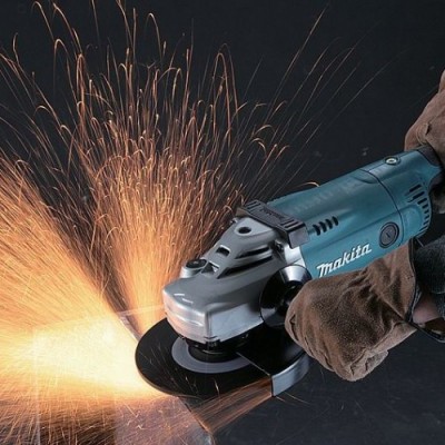 Болгарка MAKITA GA7010C