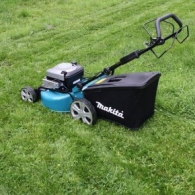 Газонокосилка бензиновая Makita PLM5130