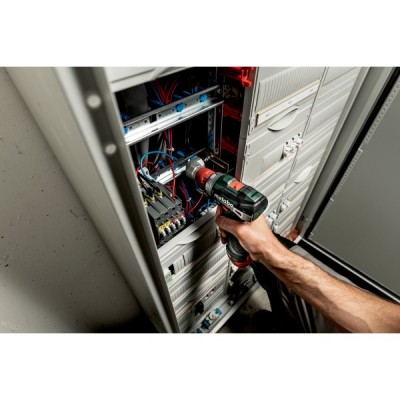 Акумуляторний дриль-шуруповерт Metabo PowerMaxx BS BL Q (2х12 В, 2 А*год) (601749500) Акумуляторний дриль-шуруповерт Metabo PowerMaxx BS BL Q (2х12 В, 2 А*год) (601749500)