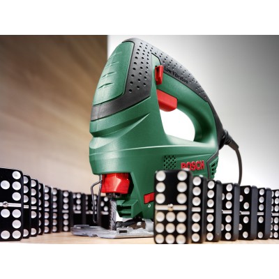Лобзик Bosch PST 700 E + набор пилочек + чемодан (06033A002D)