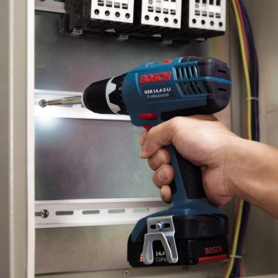 Аккумуляторная дрель-шуруповерт Bosch GSR 18-2-LI Plus Professional Solo (06019E6102)