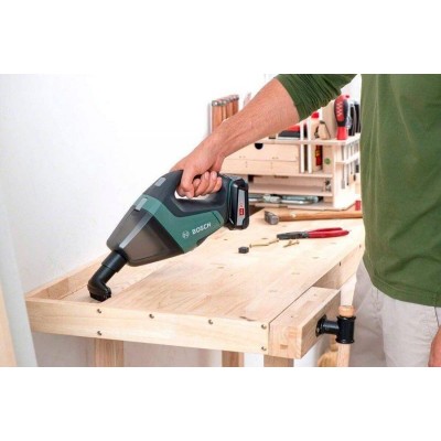 Аккумуляторный пылесос Bosch UniversalVac 18 (06033B9101) Аккумуляторный пылесос Bosch UniversalVac 18 (06033B9101)