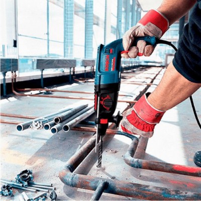Перфоратор Bosch GBH 2-26 DRE + чемодан + набор 11 буров (0615990L43)