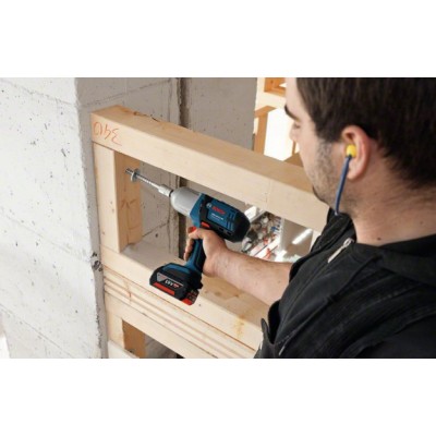 Аккумуляторный ударный гайковерт Bosch GDS 18 V-LI HT (06019B130A)