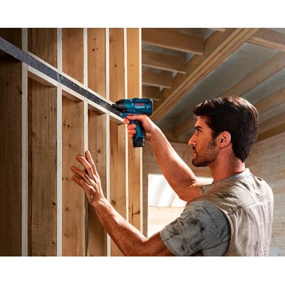 Аккумуляторный ударный гайковерт Bosch GDR 120-LI + 2 акб GBA 12V 2 Ah + GAL 12V-20 + чемодан (06019F0001)